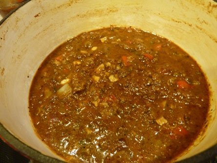Meat Sauce With Mushrooms in Roasted Marinara Meat Sauce With Mushrooms in Roasted Marinara