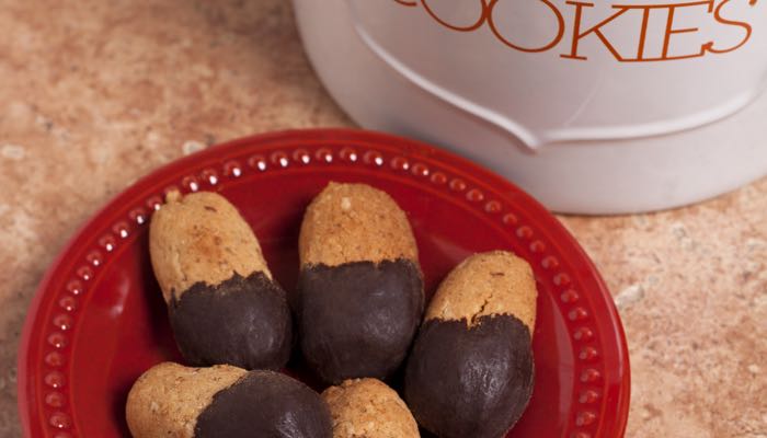 Dana Carpender's Low Carb Peanut Butter Dip Cookies