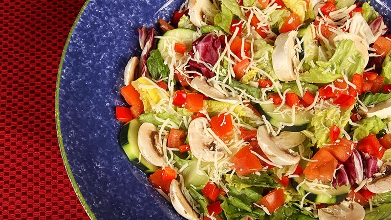 Low-Carb Colorful Garden Salad Recipe