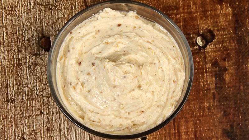 Low-Carb Whipped Maple Nut Butter Recipe