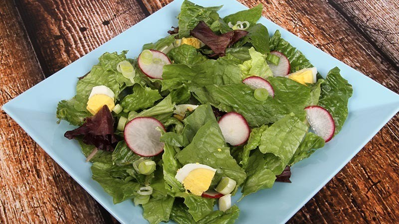 Low-Carb Field of Greens Salad Recipe