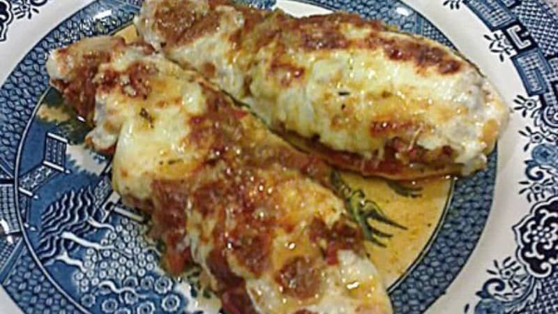 Low-Carb Stuffed Zucchini Boats